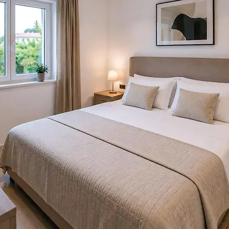 דירה 2 Bedroom Stunning In רוגוזניצה